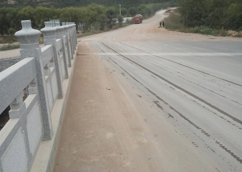 X047����������ɽ���^�B�ӹ�·�Ŀ